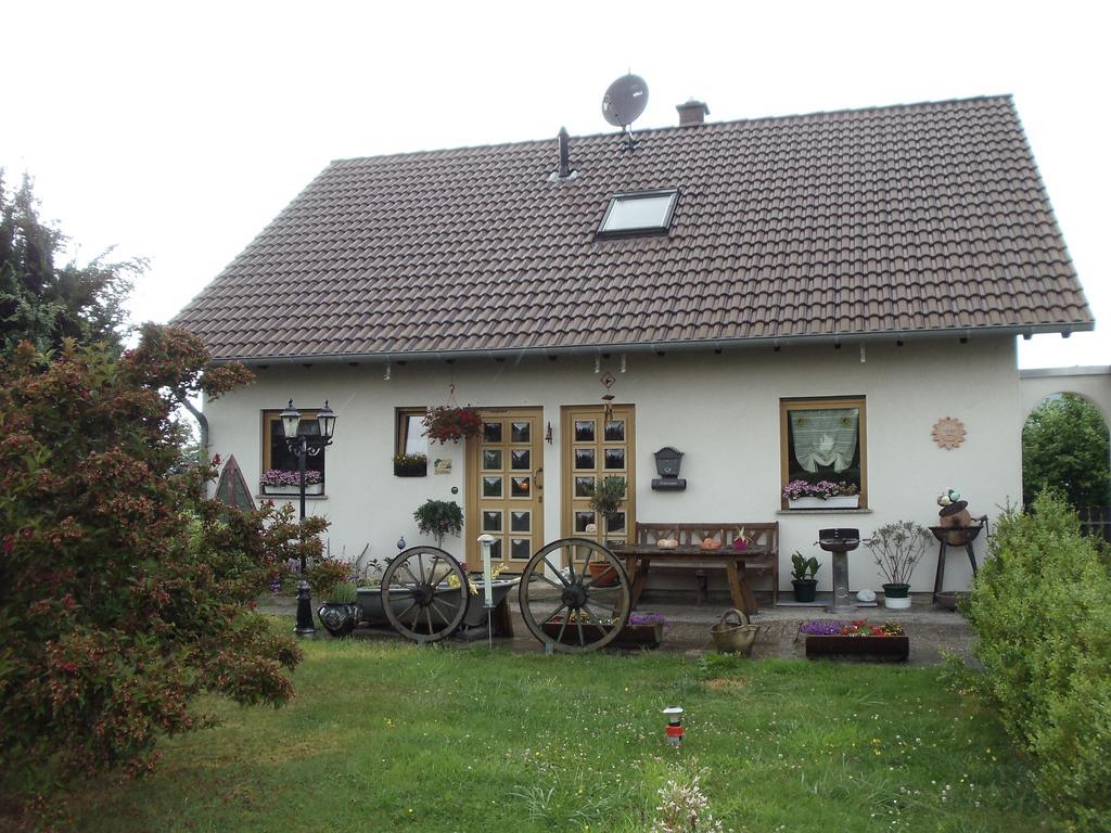 Gaestehaus Katharina Lägenhet Müllenbach Rum bild